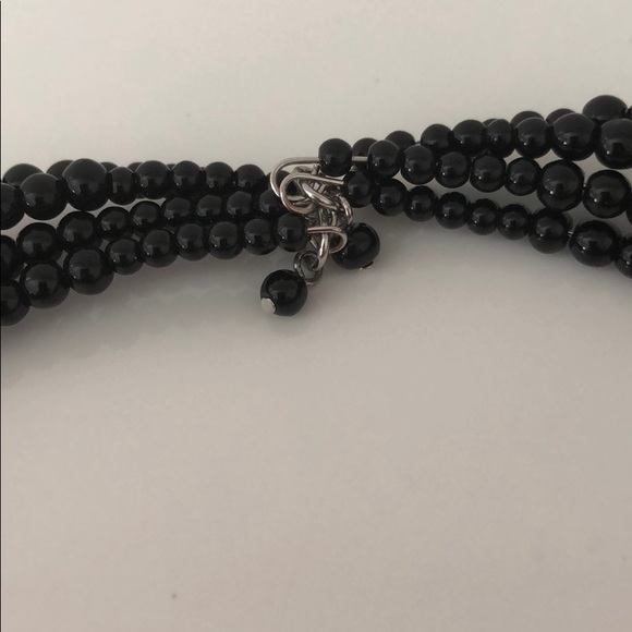 CHOKER BLACK BEADED WITH SILVER TONE BARS NWOT - Picture 3 of 7